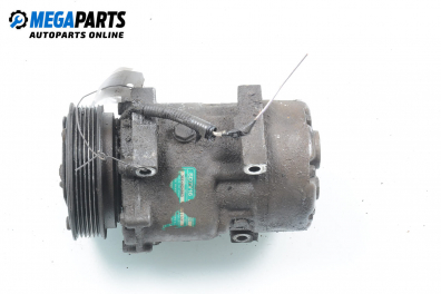 Компресор климатик за Renault Megane I Coach (03.1996 - 08.2003) 2.0 i (DA0G), 114 к.с.