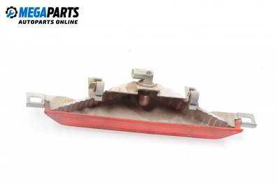 Трети стоп за Toyota Avensis Verso (08.2001 - 11.2009), миниван