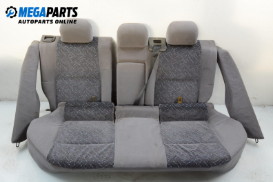 Седалки за Nissan Primera Hatchback II (06.1996 - 07.2002), 4+1 вр.