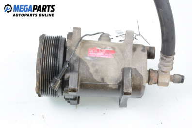 Компресор климатик за Volkswagen Golf III Hatchback (08.1991 - 07.1998) 1.4, 60 к.с.