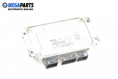 Компютър двигател за Peugeot 206 CC Cabrio (09.2000 - 12.2008) 1.6 16V, 109 к.с., № 0 281 207 477