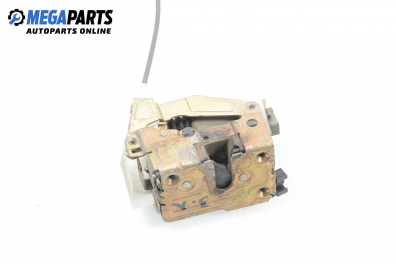 Брава на врата за Renault Megane I Classic Sedan (09.1996 - 08.2003), позиция: задна, лява