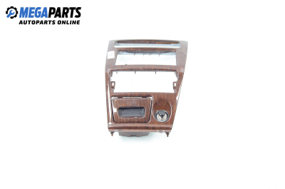 Централна конзола за Mitsubishi Galant VI Estate (09.1996 - 10.2003)