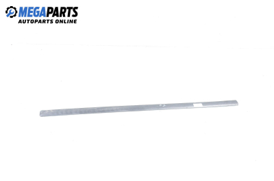 Външна лайсна врата за Volkswagen Passat Variant B5 (05.1997 - 12.2001), комби, позиция: предна, дясна