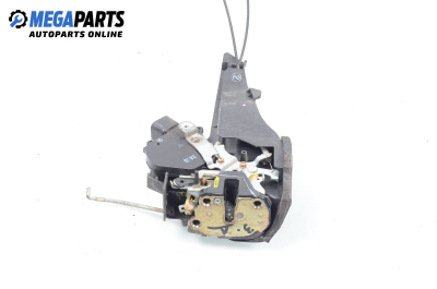 Брава на врата за Toyota RAV4 II SUV (06.2000 - 11.2005), позиция: задна, дясна