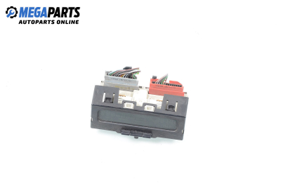 Часовник за Renault Clio II Hatchback (09.1998 - 09.2005)