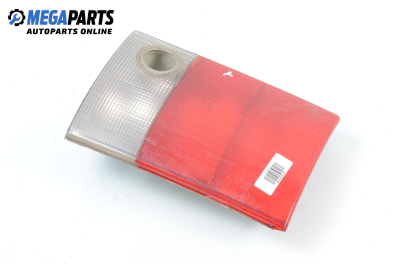 Вътрешен стоп за Audi 80 Sedan B4 (09.1991 - 12.1994), седан, позиция: дясна