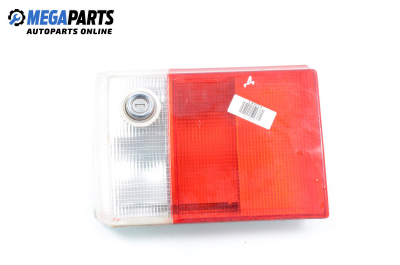 Вътрешен стоп за Audi 80 Sedan B3 (06.1986 - 10.1991), седан, позиция: дясна