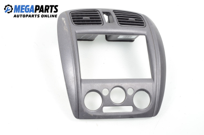 Централна конзола за Mazda 323 F VI Hatchback (09.1998 - 05.2004)