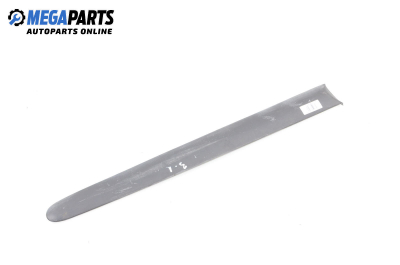 Външни лайсни за Renault Megane I Hatchback (08.1995 - 12.2004), хечбек, позиция: дясна