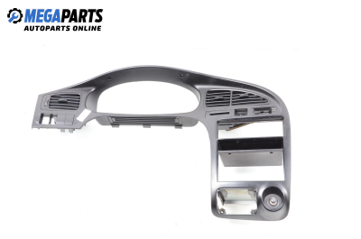 Централна конзола за Hyundai Elantra Sedan (06.2000 - 07.2006)