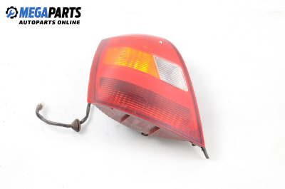 Стоп за Hyundai Elantra Sedan (06.2000 - 07.2006), седан, позиция: лява