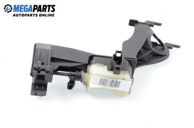 Ключалка за капачката на резервоара за Mercedes-Benz M-Class SUV (W164) (07.2005 - 12.2012), джип