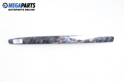 Лайсна преден капак за Hyundai Elantra Sedan (06.2000 - 07.2006), хечбек