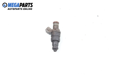 Дюза бензин за Mercedes-Benz C-Class Estate (S202) (06.1996 - 03.2001) C 180 T (202.078), 122 к.с.