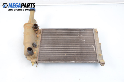 Воден радиатор за Fiat Punto Hatchback (09.1993 - 09.1999) 55 1.1, 54 к.с.