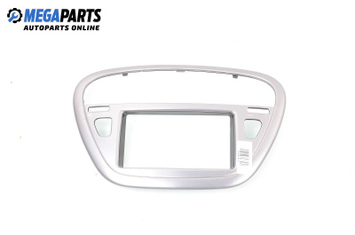 Централна конзола за Peugeot 607 Sedan (01.2000 - 07.2010)