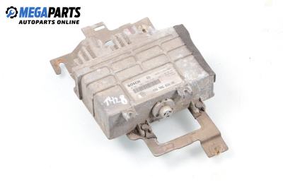 Компютър двигател за Volkswagen Polo Hatchback II (10.1994 - 10.1999) 45 1.0, 45 к.с., № Bosch 0 261 203 744/745
