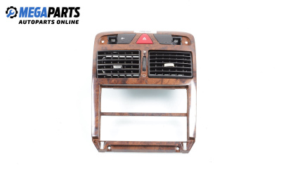 Централна конзола за Peugeot 307 Hatchback (08.2000 - 12.2012)