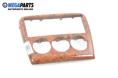 Централна конзола за Opel Vectra B Estate (11.1996 - 07.2003)