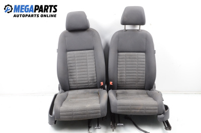 Комплект салон за Volkswagen Golf Plus (01.2005 - 12.2013), 4+1 вр.