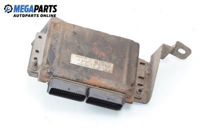 Компютър двигател за Renault Megane I Cabriolet (10.1996 - 08.2003) 1.4 16V (EA0D, EA1H, EA0W, EA10), 95 к.с., № 8200046162