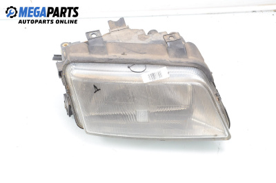 Фар за Audi A4 Sedan B5 (11.1994 - 09.2001), седан, позиция: дясна