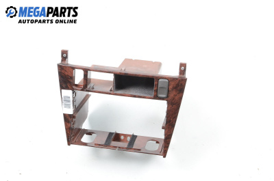 Централна конзола за Volvo V40 Estate (07.1995 - 06.2004)