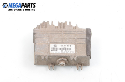 Компютър двигател за Volkswagen Polo Hatchback II (10.1994 - 10.1999) 50 1.0, 50 к.с., № 039 906 027 Е