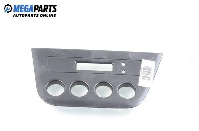 Централна конзола за Peugeot 306 Hatchback (01.1993 - 10.2003)