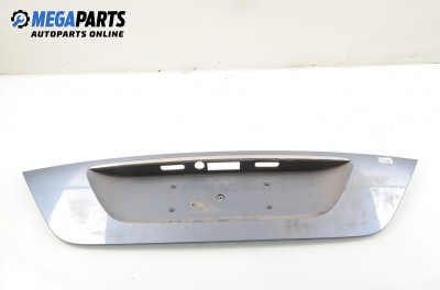 Стойка заден номер за Mercedes-Benz E-Class Sedan (W211) (03.2002 - 03.2009), седан