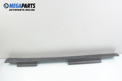 Праг за Seat Altea Hatchback (03.2004 - 12.2015), позиция: лява