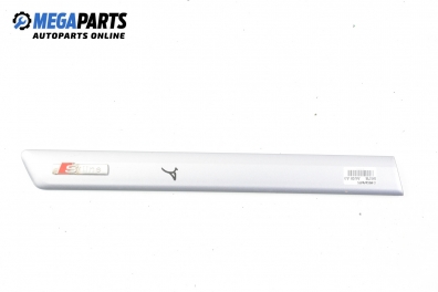 Външни лайсни за Audi A3 Hatchback II (05.2003 - 08.2012), хечбек, позиция: дясна