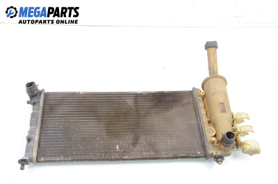 Воден радиатор за Fiat Punto Hatchback II (09.1999 - 07.2012) 1.2 16V 80 (188.233, .235, .253, .255, .333, .353, .639...), 80 к.с.