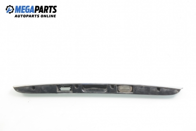 Плафон заден номер за Mercedes-Benz B-Class Hatchback I (03.2005 - 11.2011), хечбек