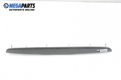 Лайсна заден капак за Nissan Almera II Hatchback (01.2000 - 12.2006), хечбек, позиция: задна