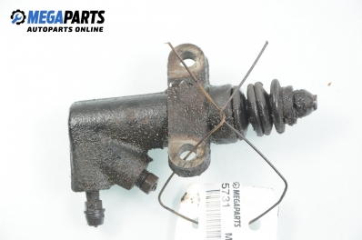 Долна помпа за съединител за Mazda 323 F VI Hatchback (09.1998 - 05.2004)