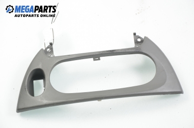Интериорна пластмаса за Renault Scenic I Minivan (09.1999 - 07.2010), 4+1 вр., позиция: предна