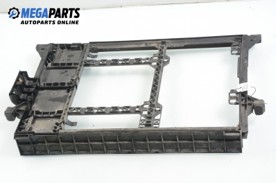 Стойка на радиатора за BMW 5 Series E39 Sedan (11.1995 - 06.2003) 523 i, 170 к.с.