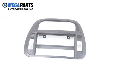 Централна конзола за Citroen C2 Hatchback (09.2003 - 09.2017)