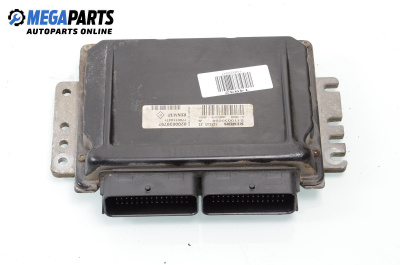 Компютър двигател за Renault Clio II Hatchback (09.1998 - 09.2005) 1.4 16V (B/CB0L), 95 к.с., № 8200039797