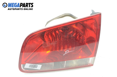 Вътрешен стоп за Volkswagen Touareg SUV I (10.2002 - 01.2013), джип, позиция: дясна, № 28268003