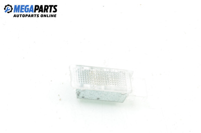 Плафон за Volkswagen Touareg SUV I (10.2002 - 01.2013)