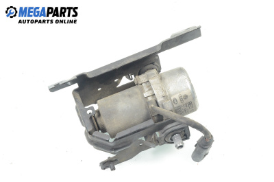 Вакуум помпа за Volkswagen Touareg SUV I (10.2002 - 01.2013) 3.2 V6, 220 к.с., № 8E0 927 317