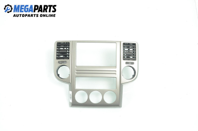 Централна конзола за Nissan X-Trail I SUV (06.2001 - 01.2013)