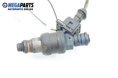 Дюза бензин за Saab 900 II Cabrio (09.1993 - 02.1998) 2.0 i, 131 к.с., № 0280150432