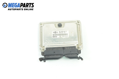 Компютър двигател за Volkswagen Passat IV Variant B5.5 (09.2000 - 08.2005) 2.5 TDI 4motion, 150 к.с., № 3B1 907 401 B