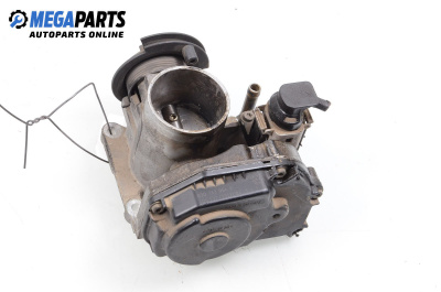 Дроселова клапа за Volkswagen Polo Variant (04.1997 - 09.2001) 1.4, 60 к.с., № 030 133 064 F