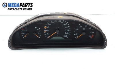 Километраж за Mercedes-Benz E-Class Sedan (W210) (06.1995 - 08.2003) E 320 (210.055), 220 к.с., № 210 540 15 47 / 88 311 220