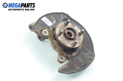 Шенкел главина за Toyota Corolla E12 Hatchback (11.2001 - 02.2007), позиция: предна, лява